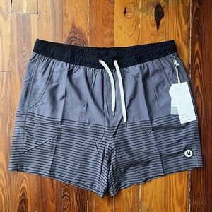 Vuori Kore Short 5" Men's XL Gray Port Stripe Lined Athletic Shorts NWT